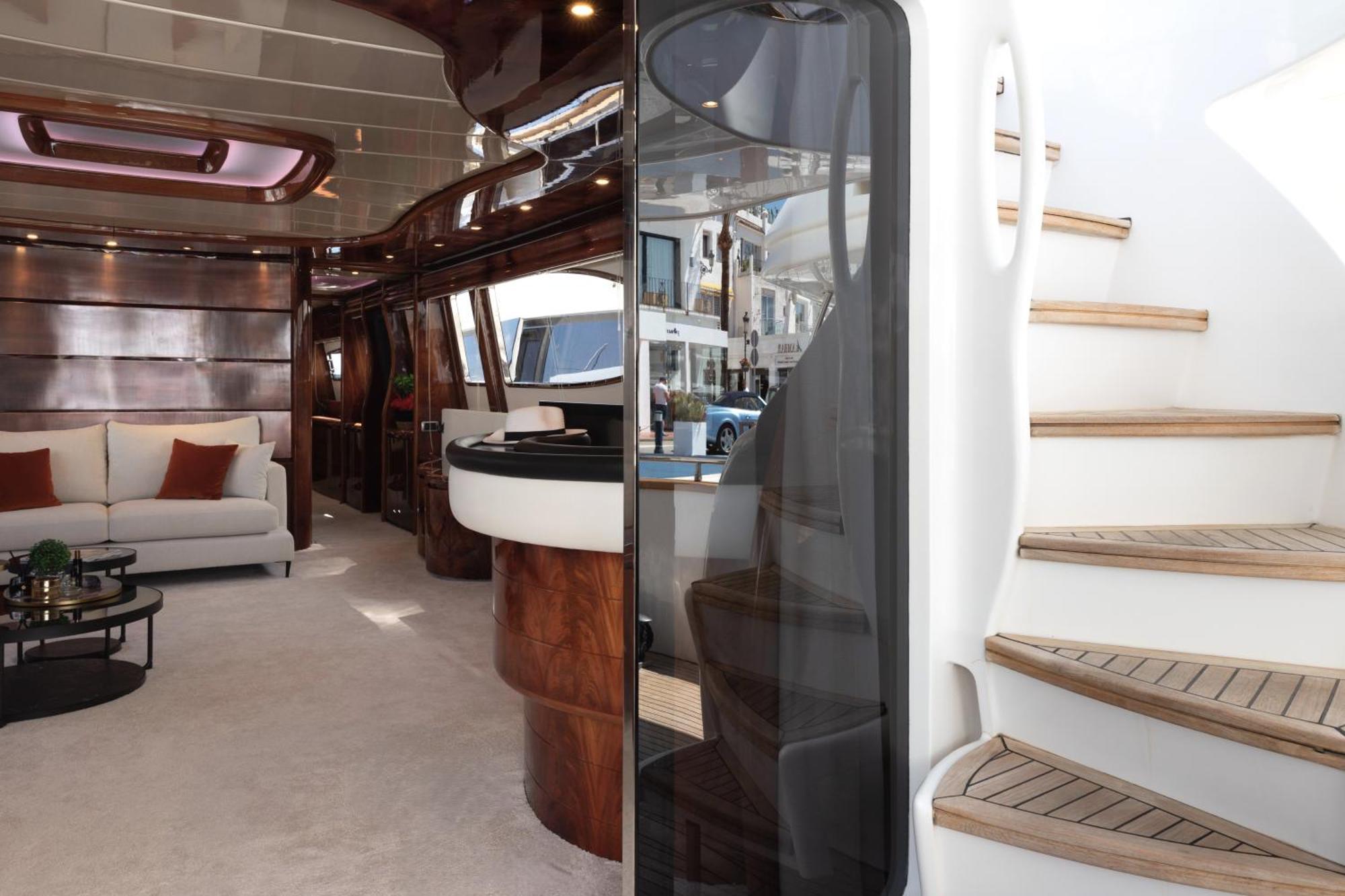 Super Yacht Located In Puerto Banus Hotel Marbella Luaran gambar